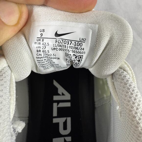 Athletic_Shoes